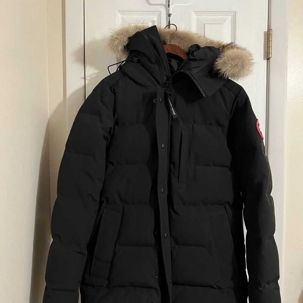Canada Goose Men's Carson Parka Jacket - Picture 3 of 10